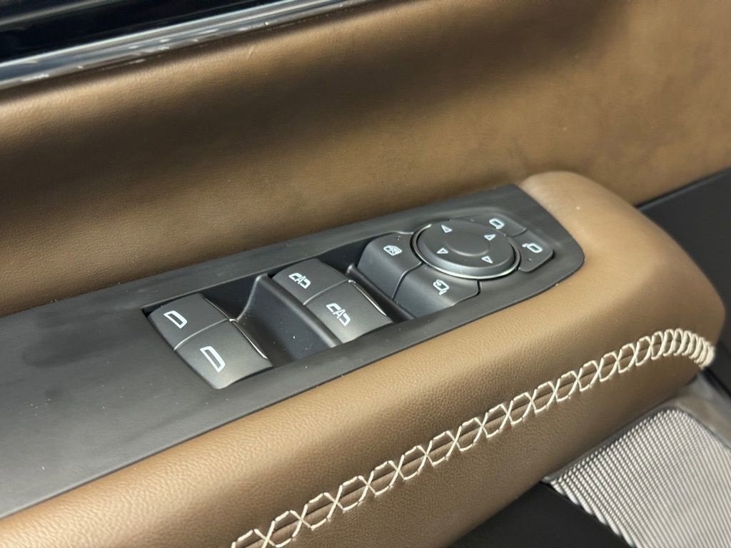 2025 GMC Yukon Denali Ultimate