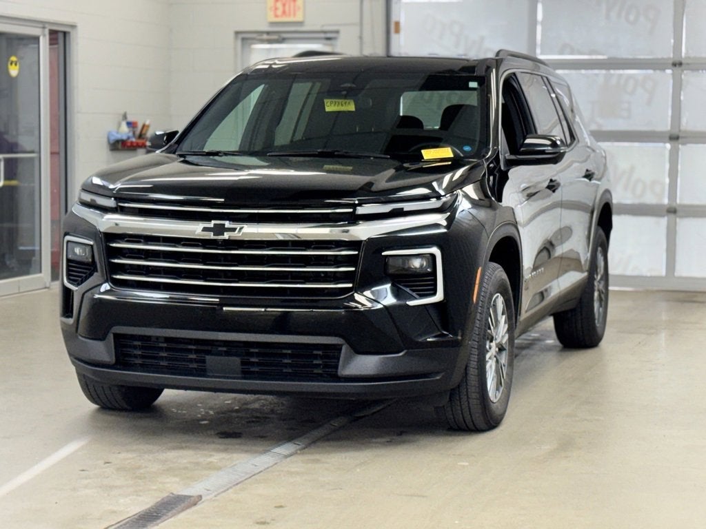 2024 Chevrolet Traverse LT