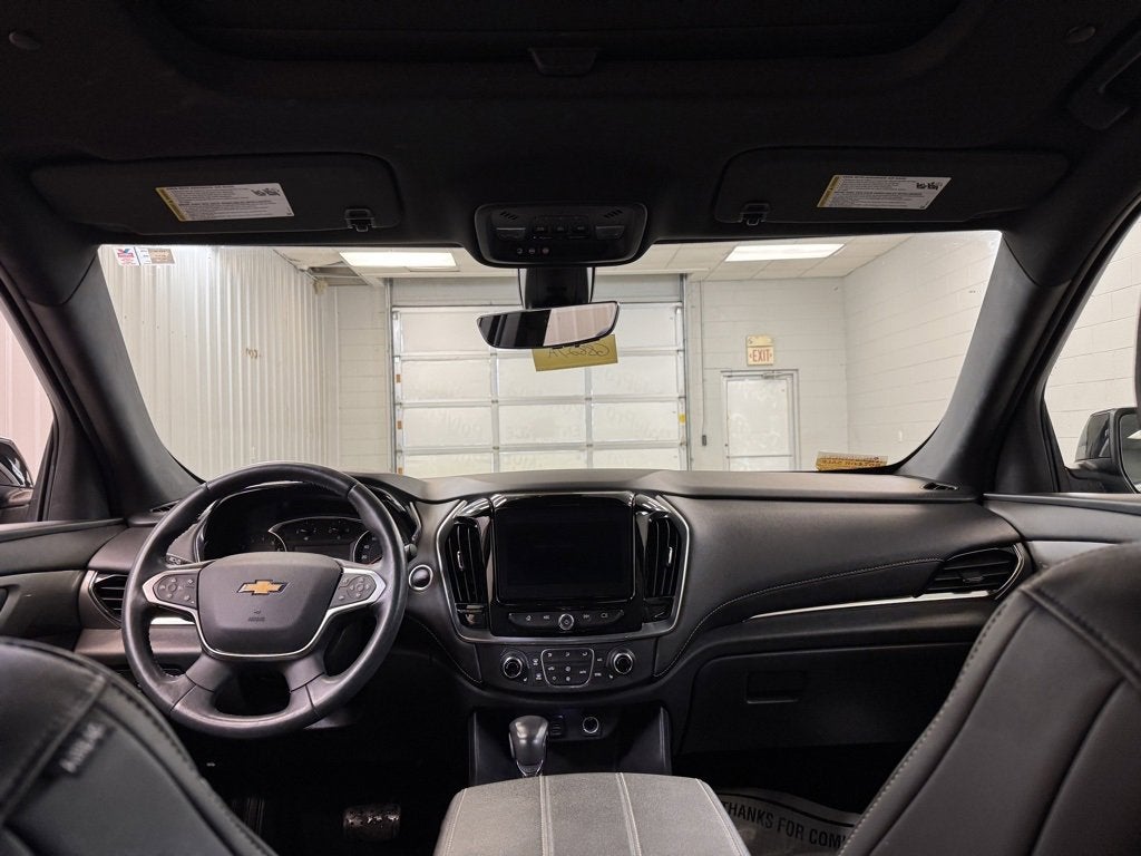 2022 Chevrolet Traverse LT Leather