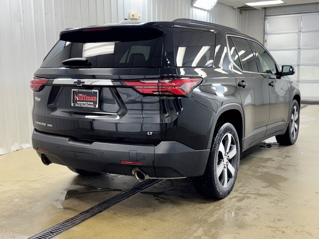 2022 Chevrolet Traverse LT Leather