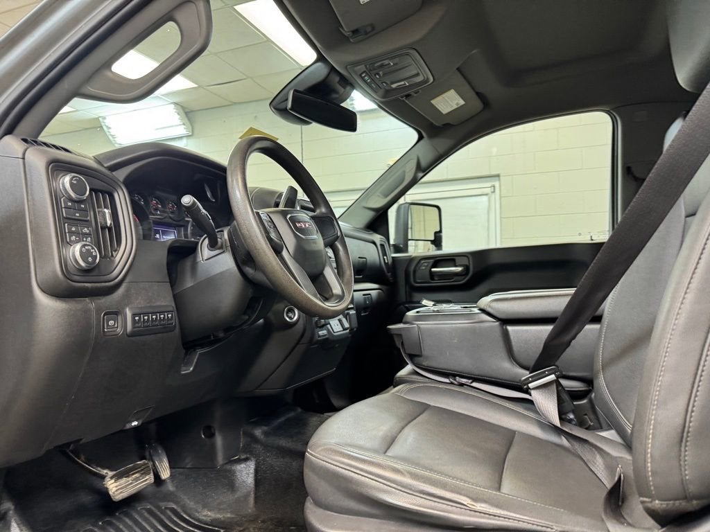 2024 GMC Sierra 3500 HD Pro