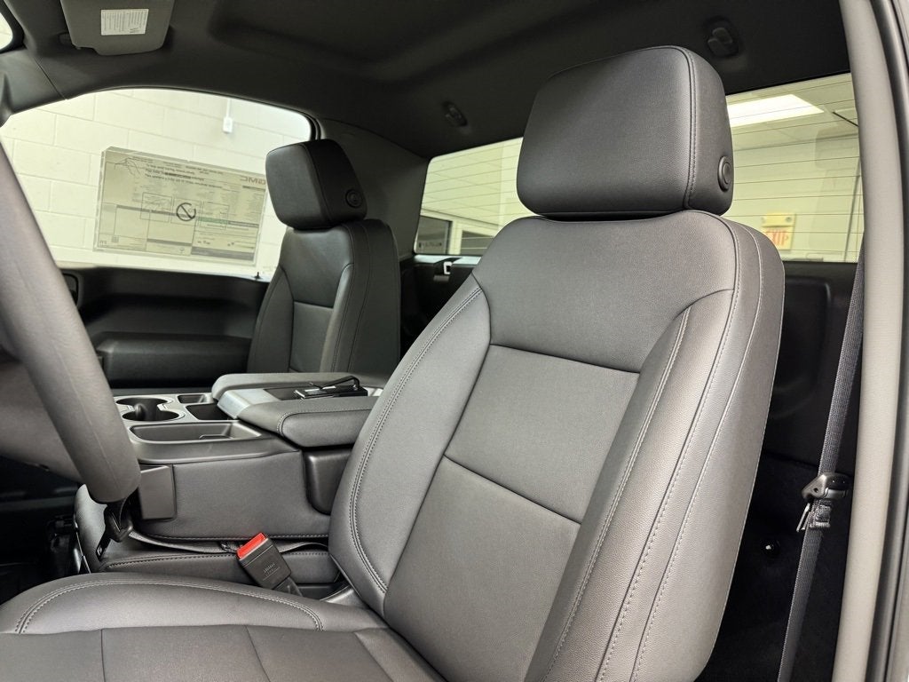 2025 GMC Sierra 2500 HD Pro