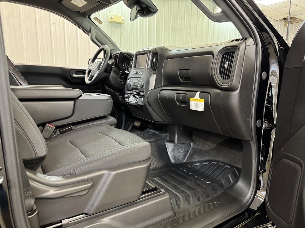 2025 GMC Sierra 2500 HD Pro