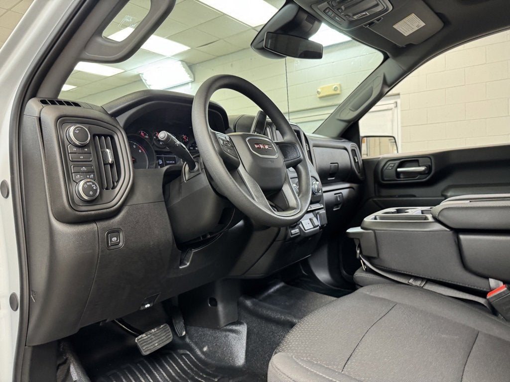 2025 GMC Sierra 3500 HD Pro