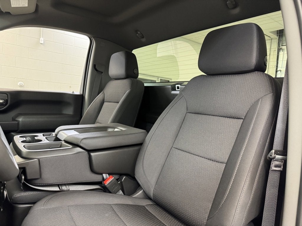 2025 GMC Sierra 3500 HD Pro