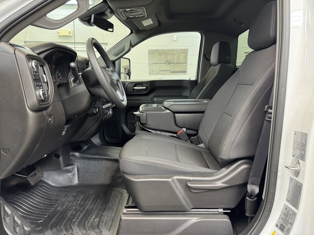 2025 GMC Sierra 3500 HD Pro