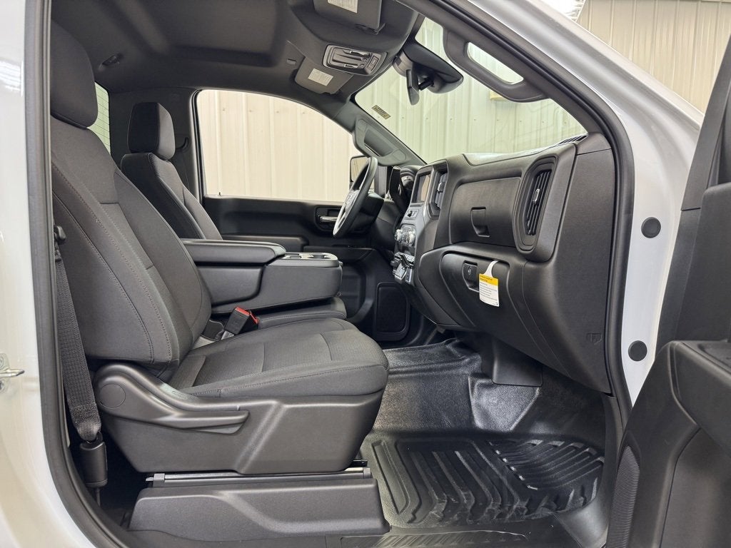 2025 GMC Sierra 3500 HD Pro