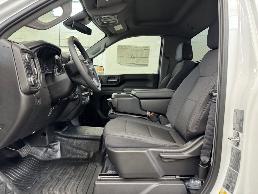 2025 GMC Sierra 3500 HD Pro