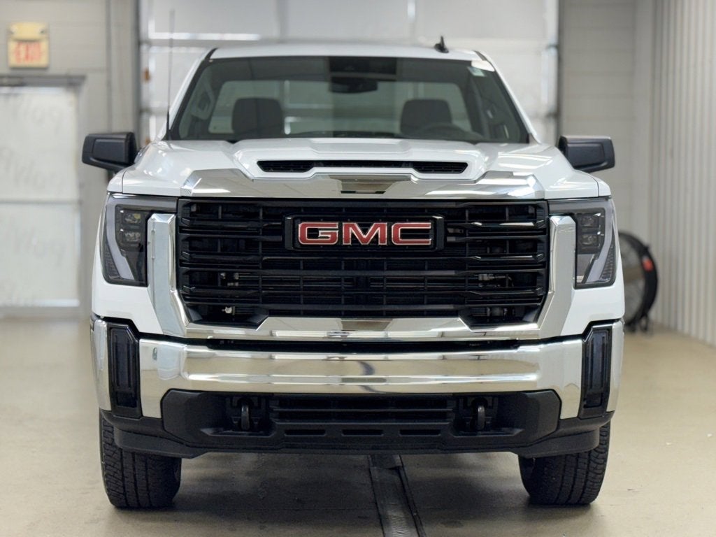 2025 GMC Sierra 3500 HD Pro