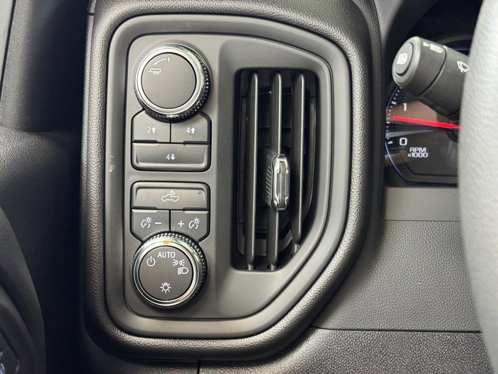 2025 GMC Sierra 3500 HD Pro