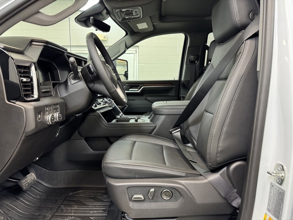 2026 GMC Sierra 3500 HD Denali DRW