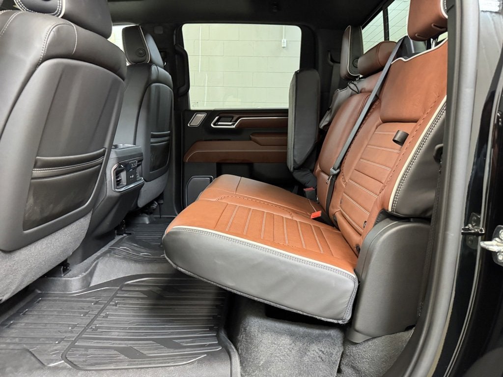 2026 GMC Sierra 3500 HD Denali Ultimate DRW