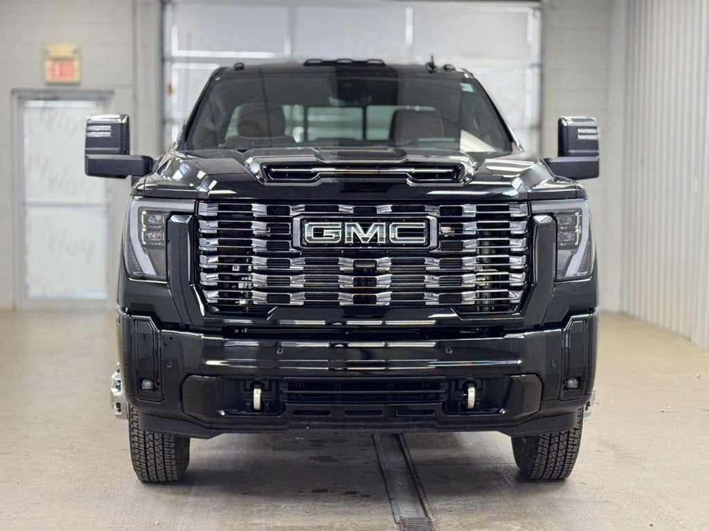 2026 GMC Sierra 3500 HD Denali Ultimate DRW