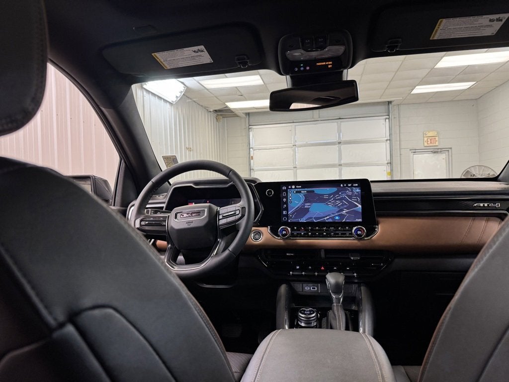 2025 GMC Canyon AT4