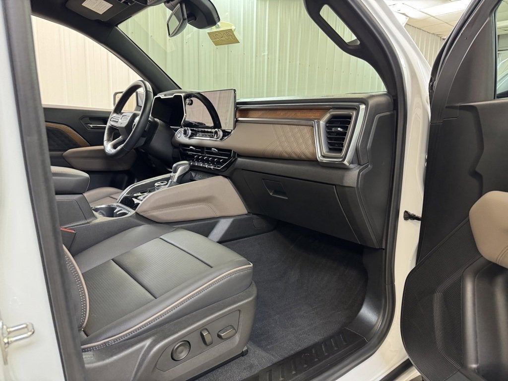 2024 GMC Canyon Denali