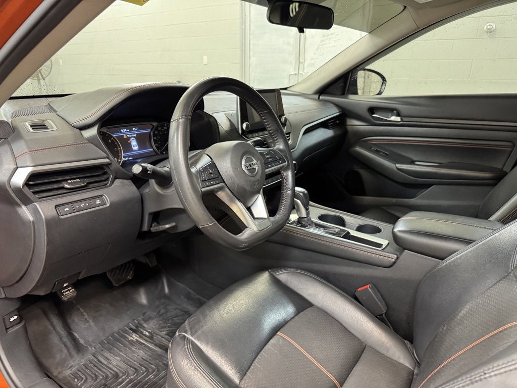 2022 Nissan Altima 2.0 SR