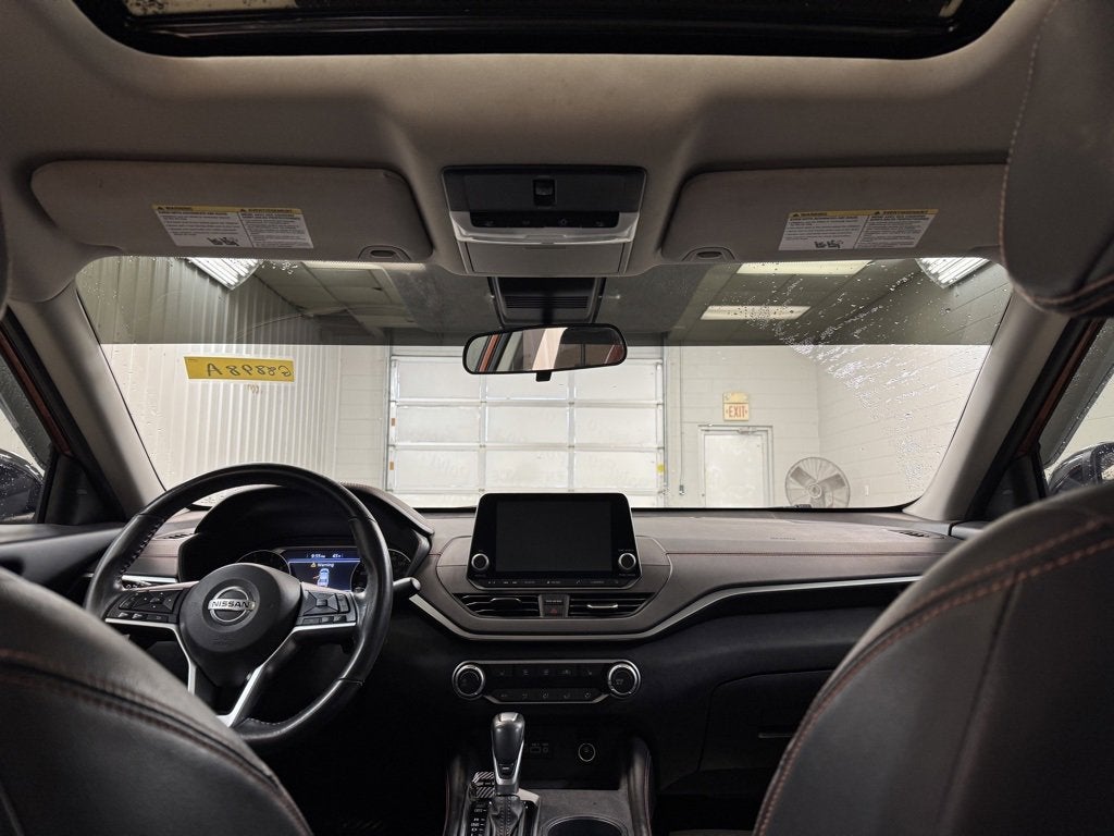 2022 Nissan Altima 2.0 SR