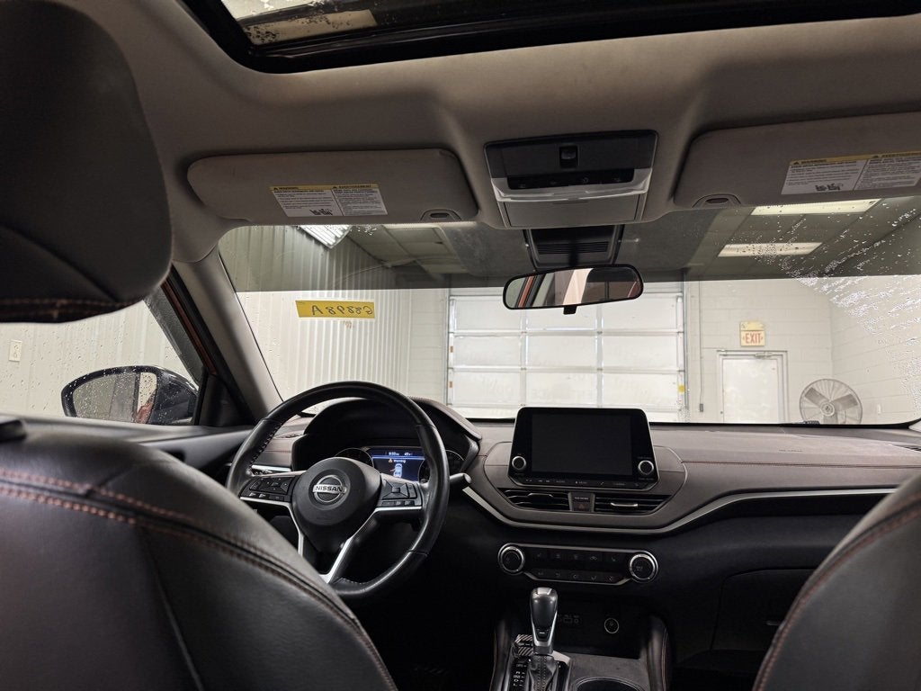 2022 Nissan Altima 2.0 SR