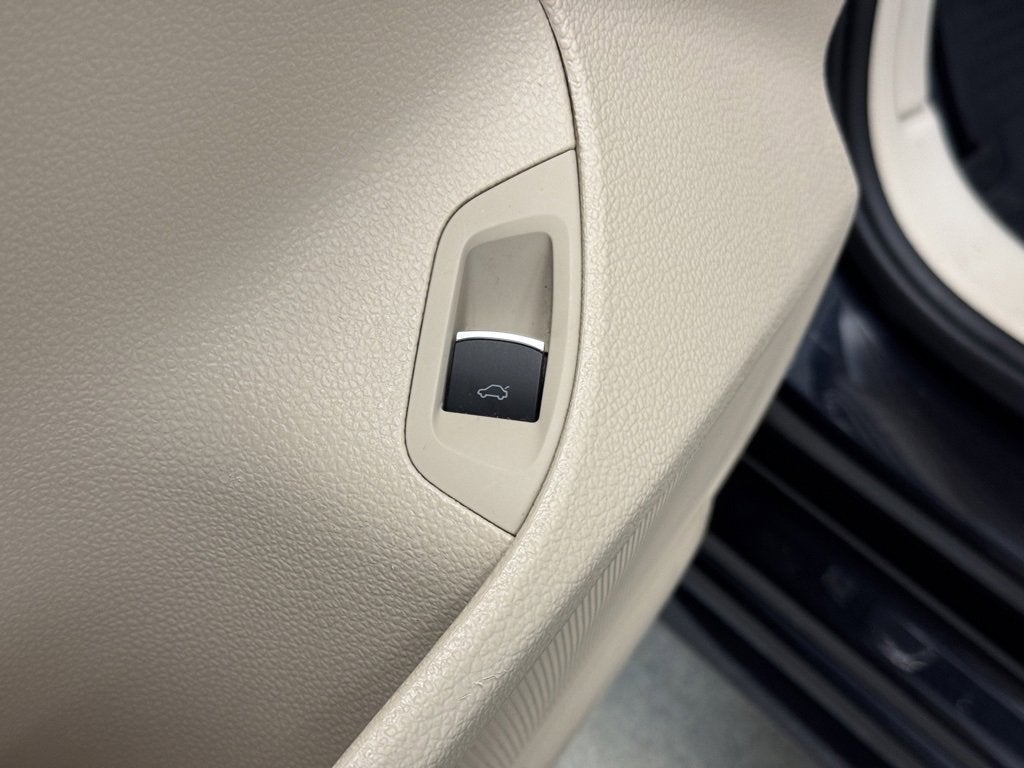 2017 Volkswagen Passat 1.8T SE