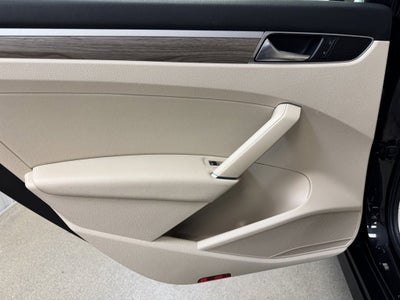 2017 Volkswagen Passat 1.8T SE