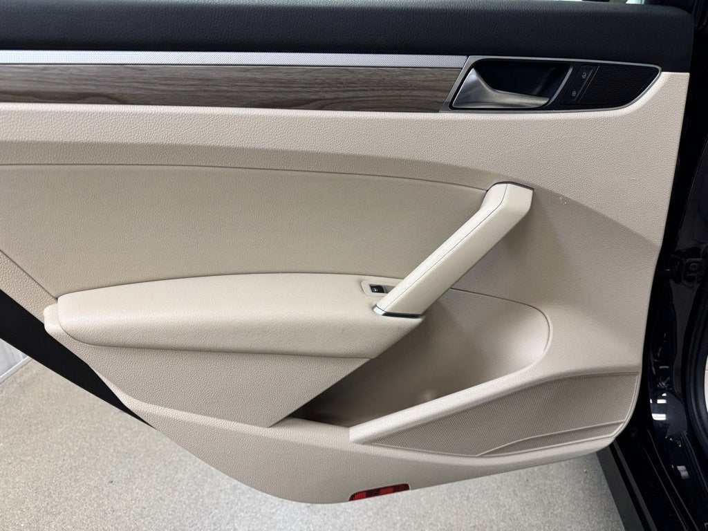 2017 Volkswagen Passat 1.8T SE