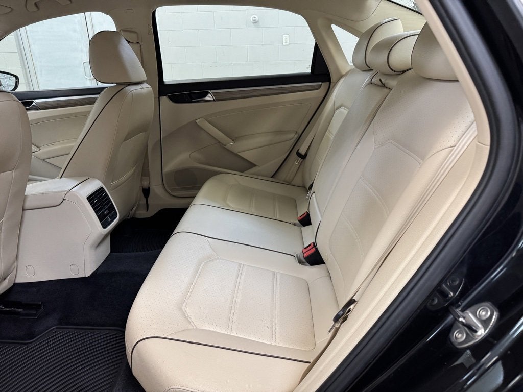 2017 Volkswagen Passat 1.8T SE