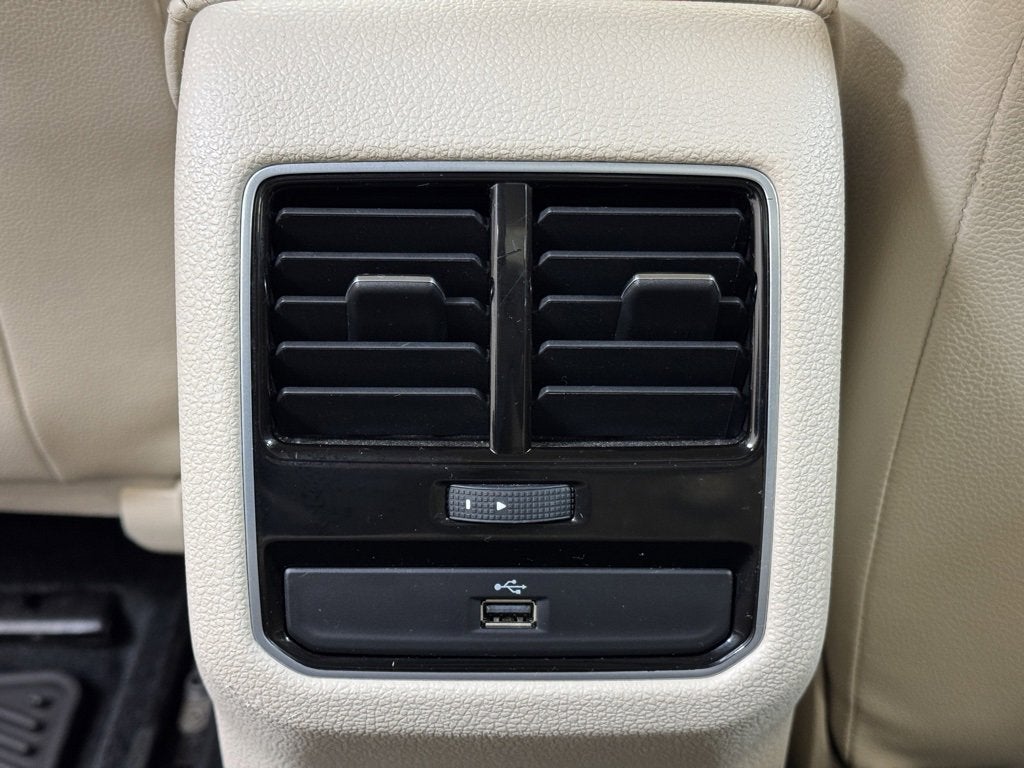 2017 Volkswagen Passat 1.8T SE