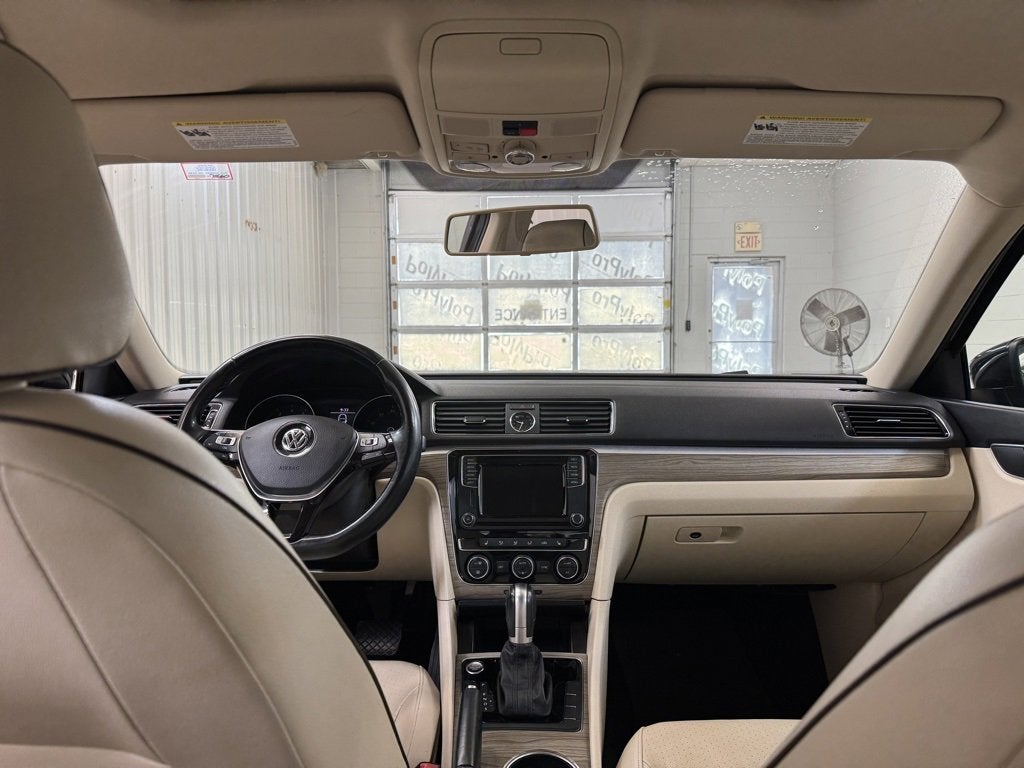 2017 Volkswagen Passat 1.8T SE
