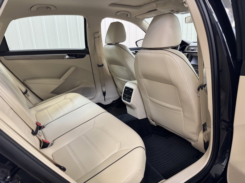 2017 Volkswagen Passat 1.8T SE