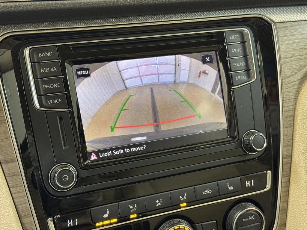 2017 Volkswagen Passat 1.8T SE