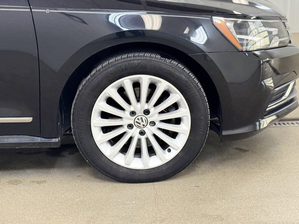 2017 Volkswagen Passat 1.8T SE