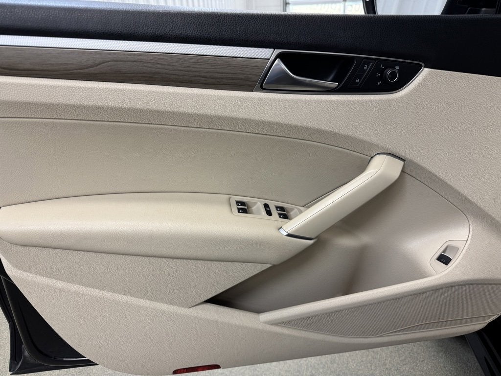 2017 Volkswagen Passat 1.8T SE