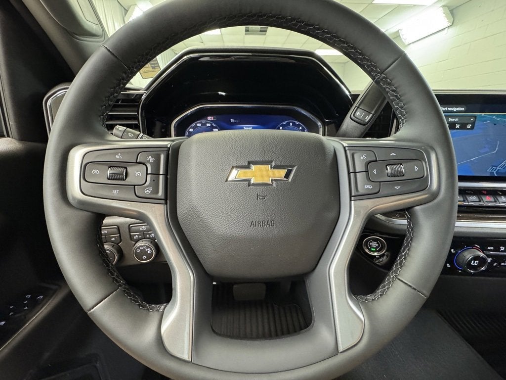 2025 Chevrolet Silverado 1500 LT (2FL)