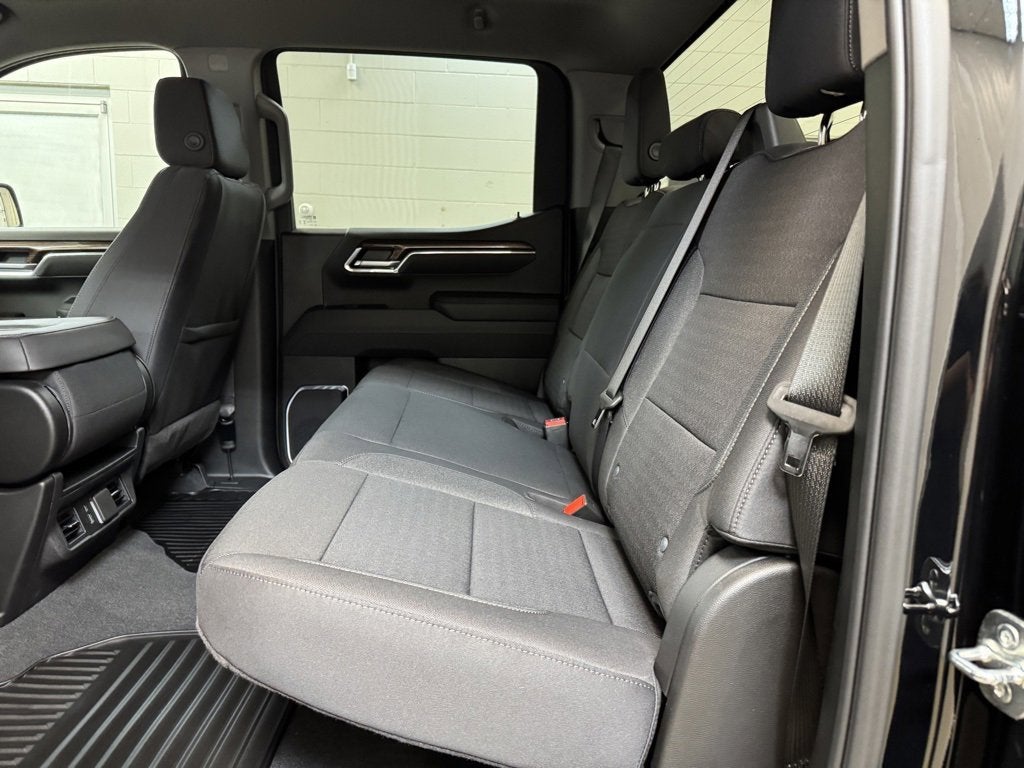 2025 Chevrolet Silverado 1500 LT (2FL)