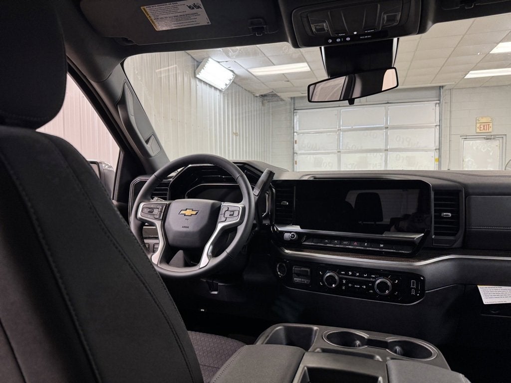 2025 Chevrolet Silverado 1500 LT (2FL)