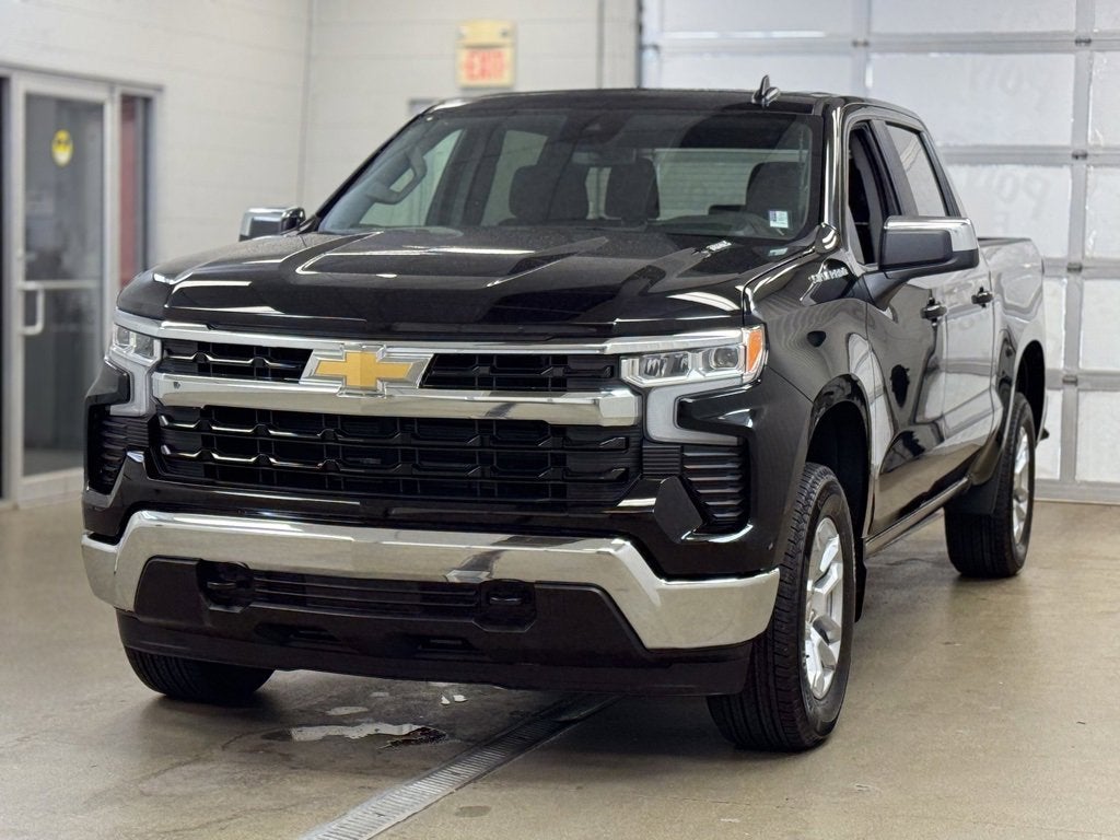 2025 Chevrolet Silverado 1500 LT (2FL)