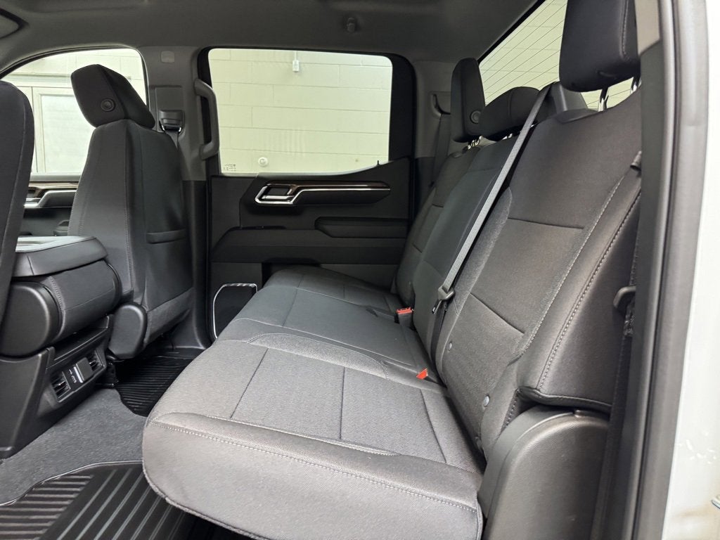 2025 Chevrolet Silverado 1500 LT (2FL)