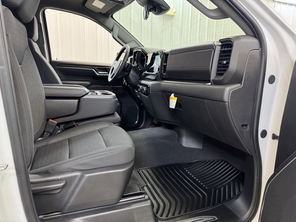 2025 Chevrolet Silverado 1500 LT (2FL)