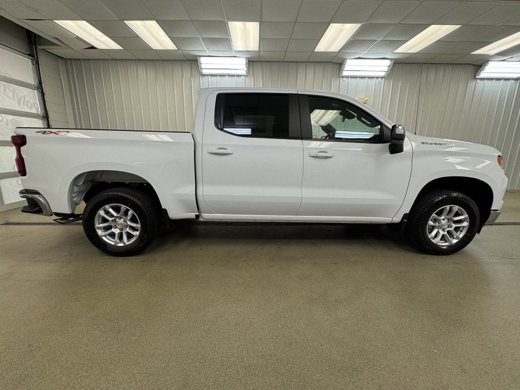 2025 Chevrolet Silverado 1500 LT (2FL)