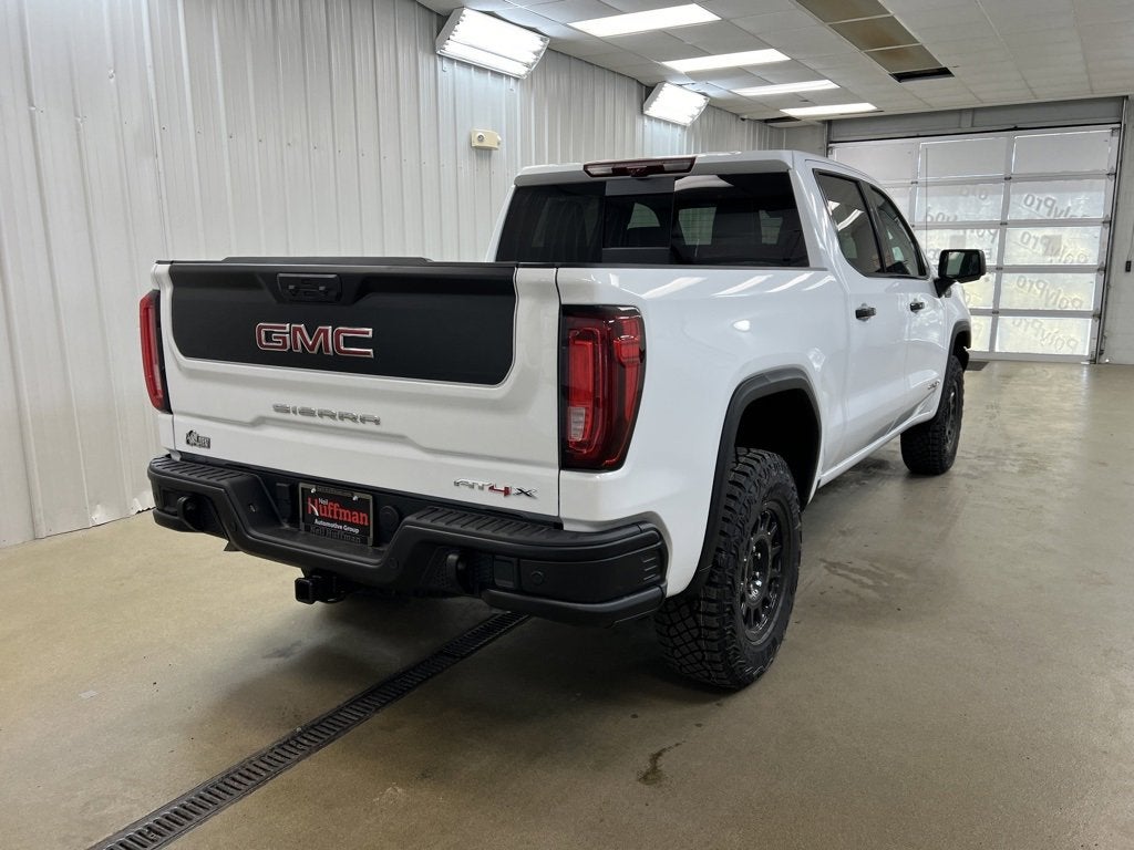 2024 GMC Sierra 1500 AT4X
