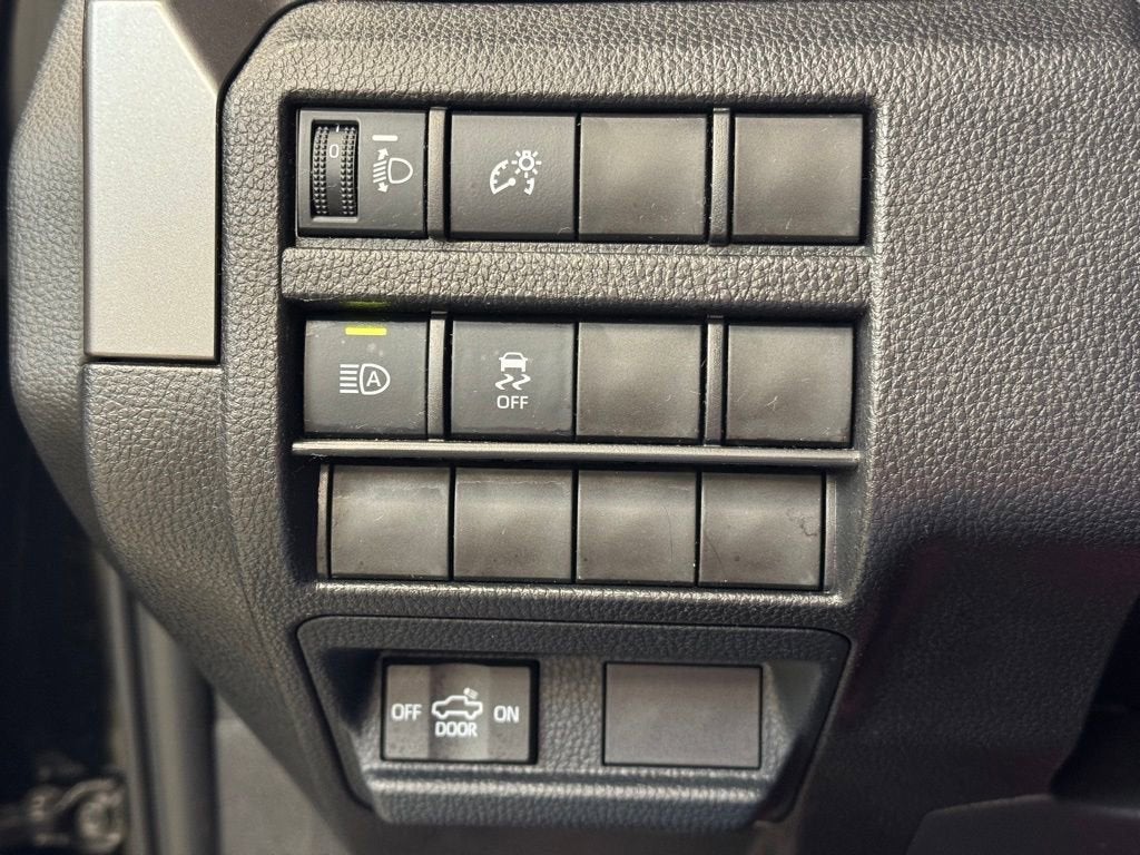 2025 Toyota Tacoma 4WD SR