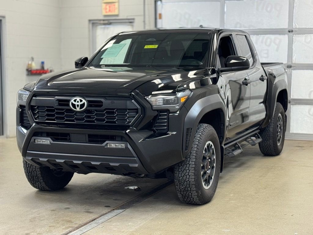 2025 Toyota Tacoma 4WD SR