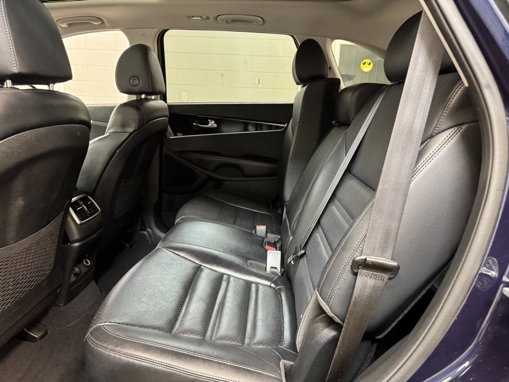 2020 Kia Sorento EX V6