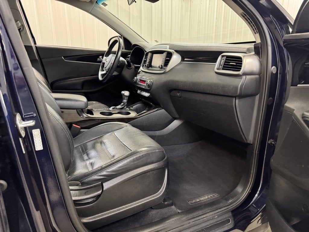 2020 Kia Sorento EX V6