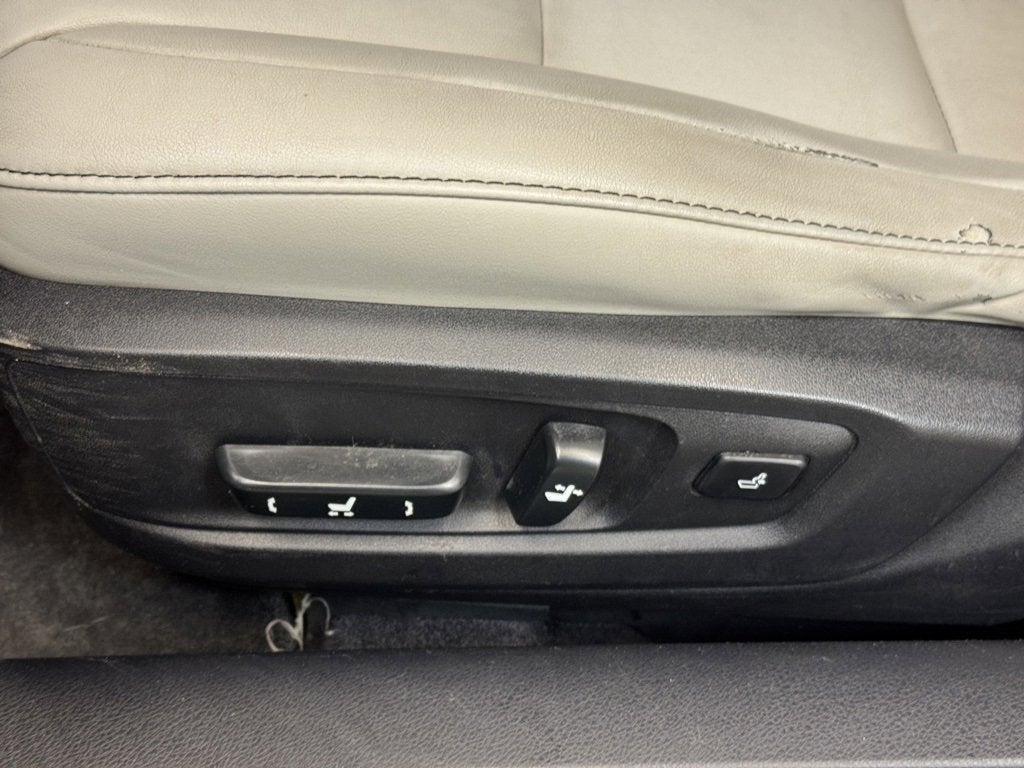 2013 Lexus ES 350 4dr Sdn