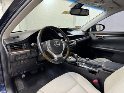 2013 Lexus ES 350 4dr Sdn
