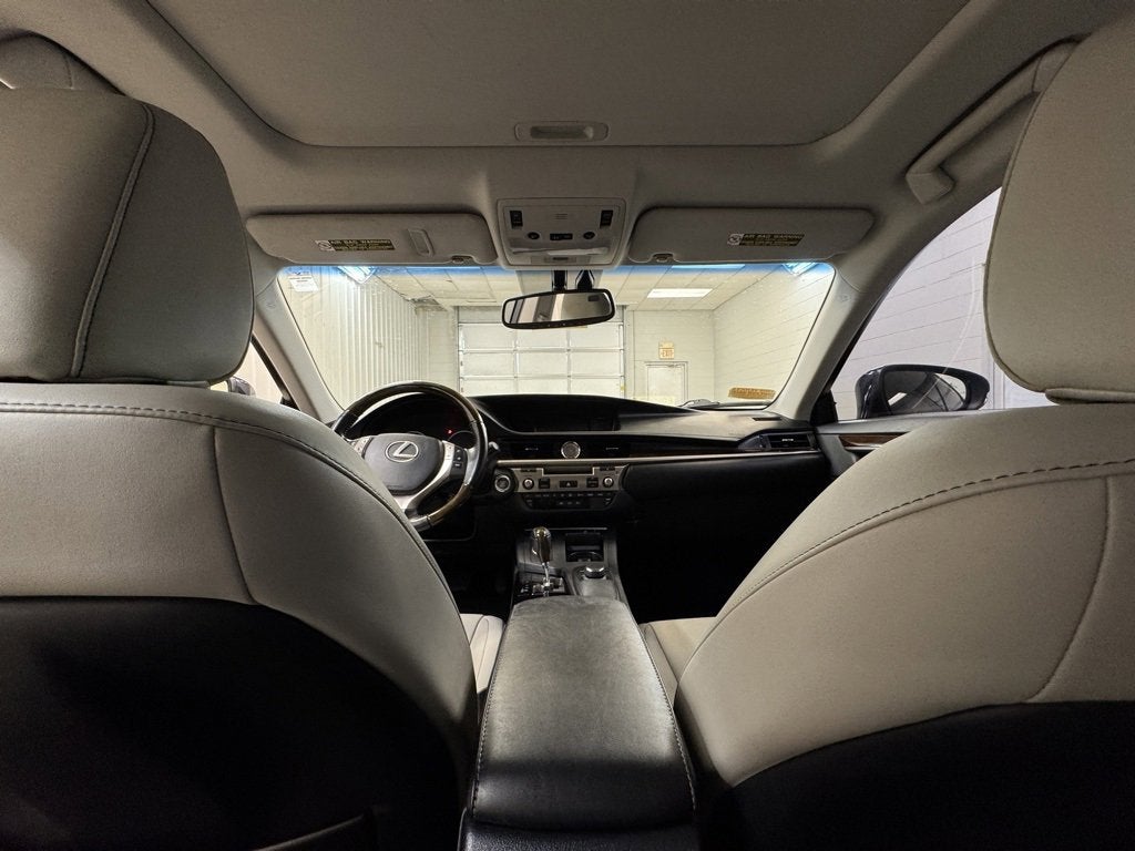 2013 Lexus ES 350 4dr Sdn