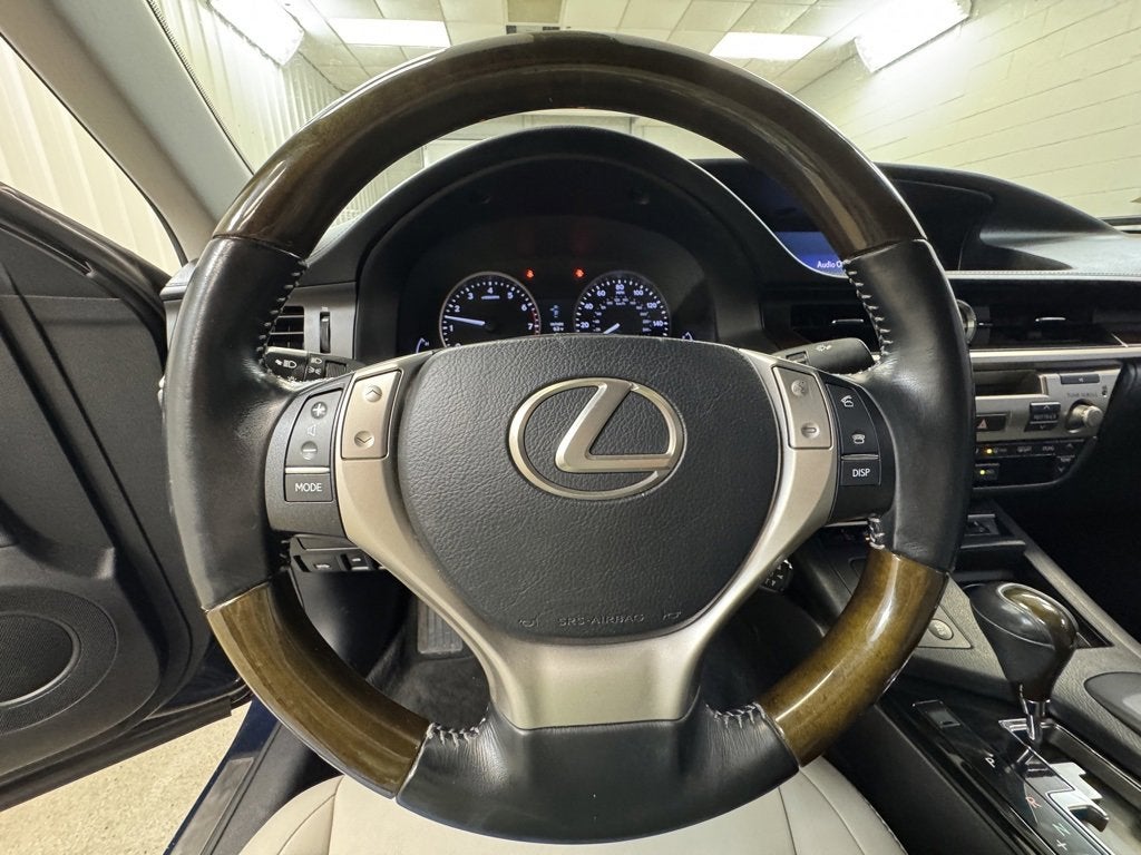 2013 Lexus ES 350 4dr Sdn