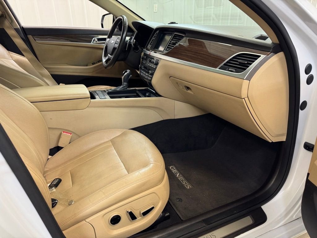 2015 Hyundai Genesis 3.8L