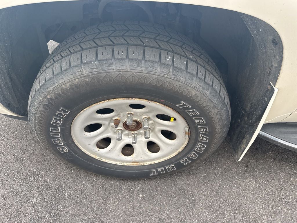 2011 Cadillac Escalade Base